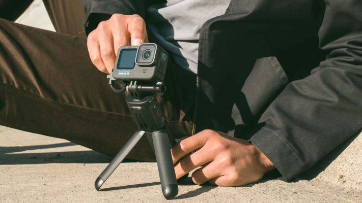 Camera có thể đóng vai trò là 1 webcam cho phép người dùng livestream