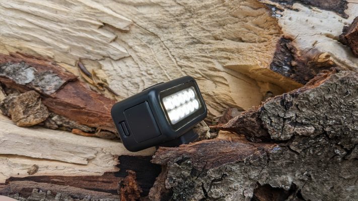 Light Mod cung cấp thêm nguồn sáng cần thiết cho người dùng