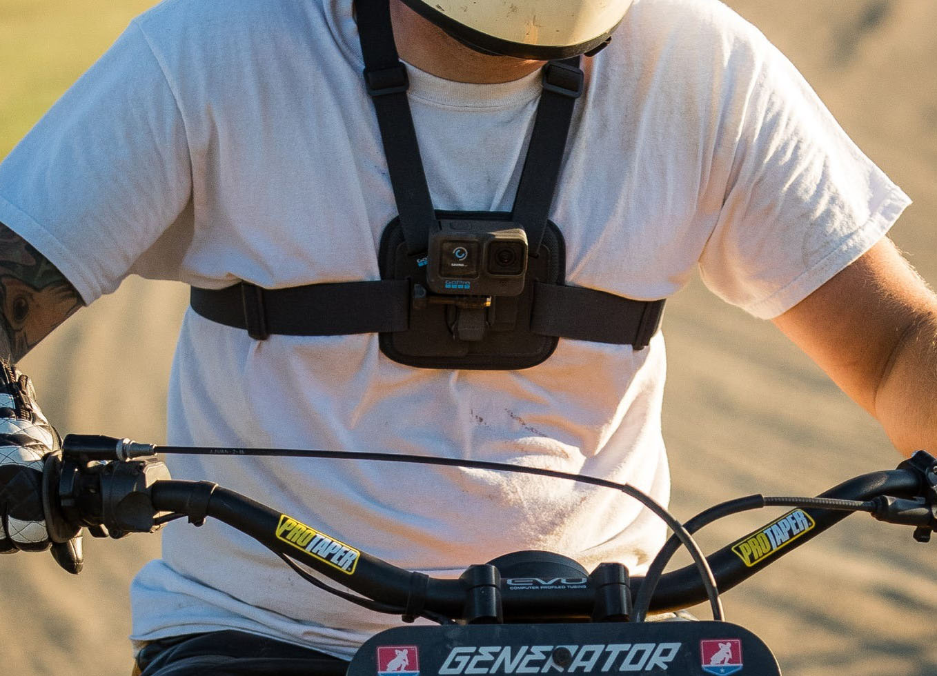 Thiết kế GoPro Chesty đơn giản giúp cố định camera trên ngực