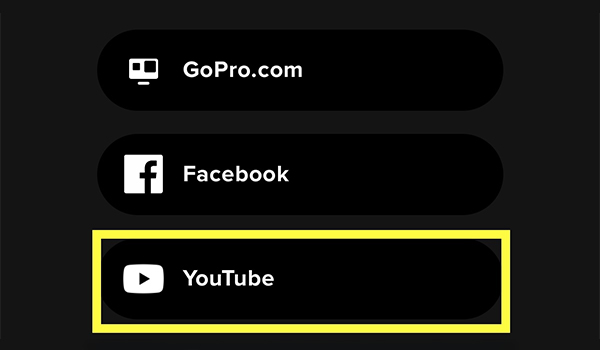 Nền tảng thực hiện phát trực tiếp là Youtube